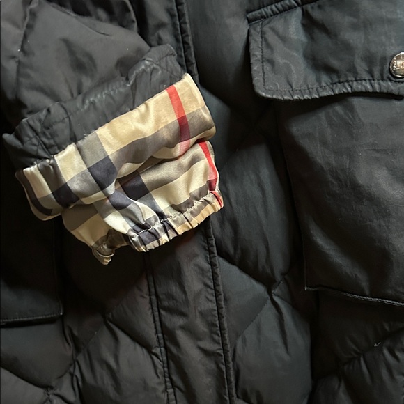 Burberry Down Jacket Size XL - Picture 10 of 13